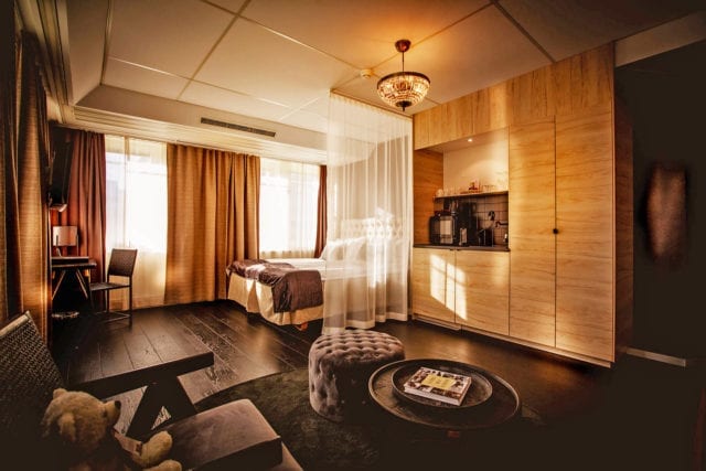 Superior Plus Freys Hotel